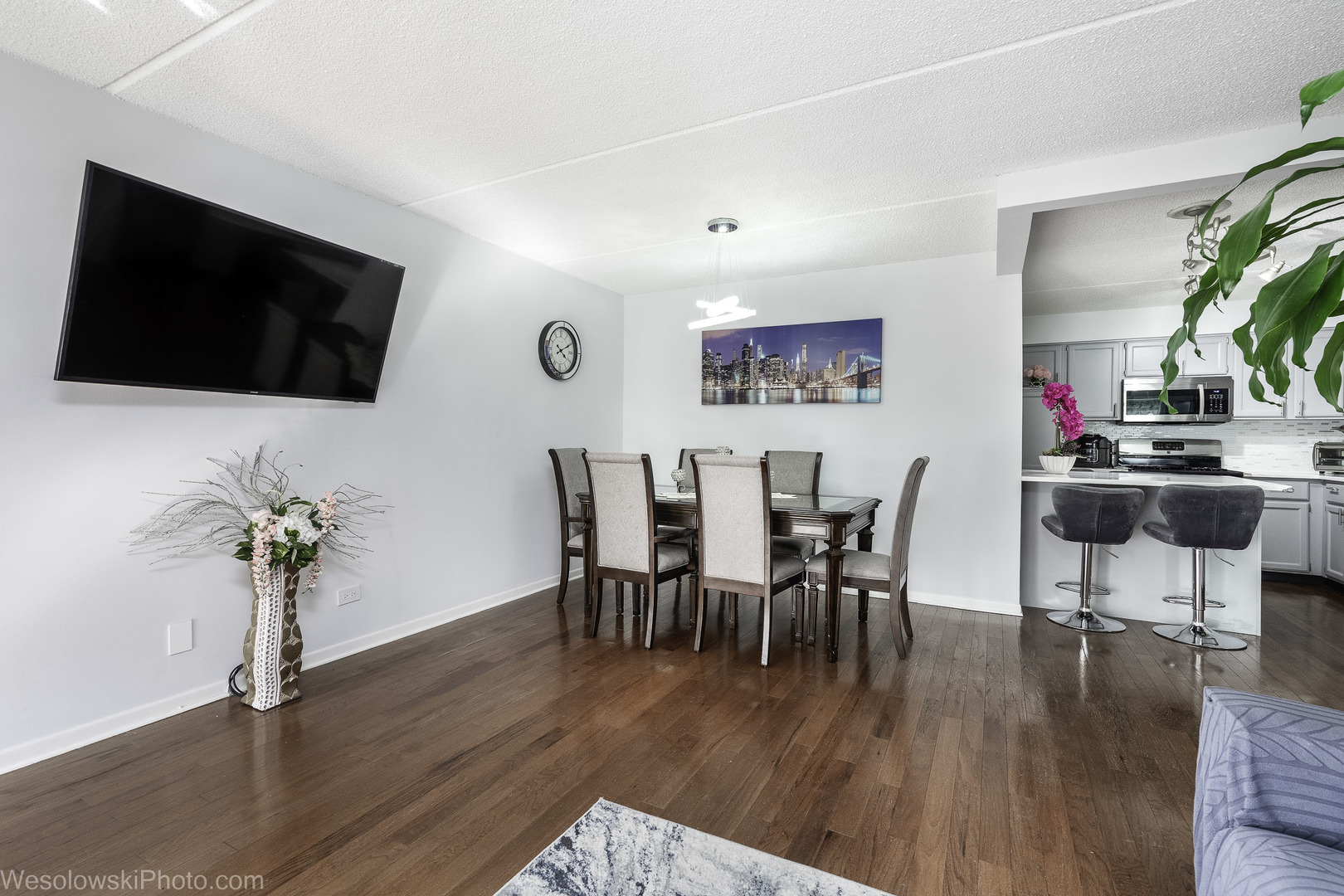 4106 N Narragansett Avenue #208, Chicago, IL 60634