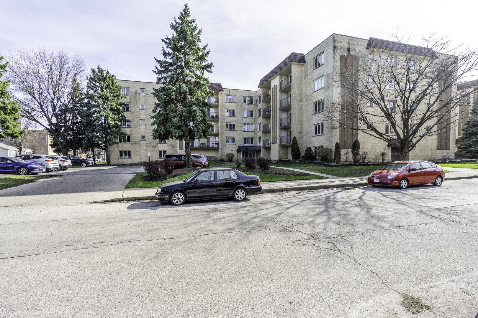 4106 N Narragansett Avenue #208, Chicago, IL 60634