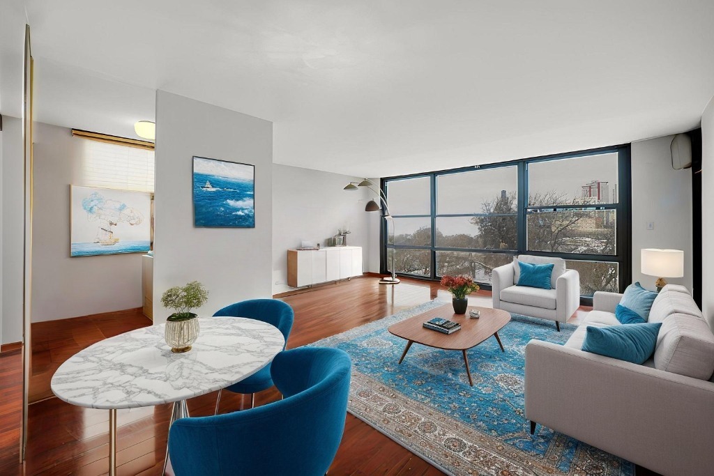 2605 S Indiana Avenue #402, Chicago, IL 60616