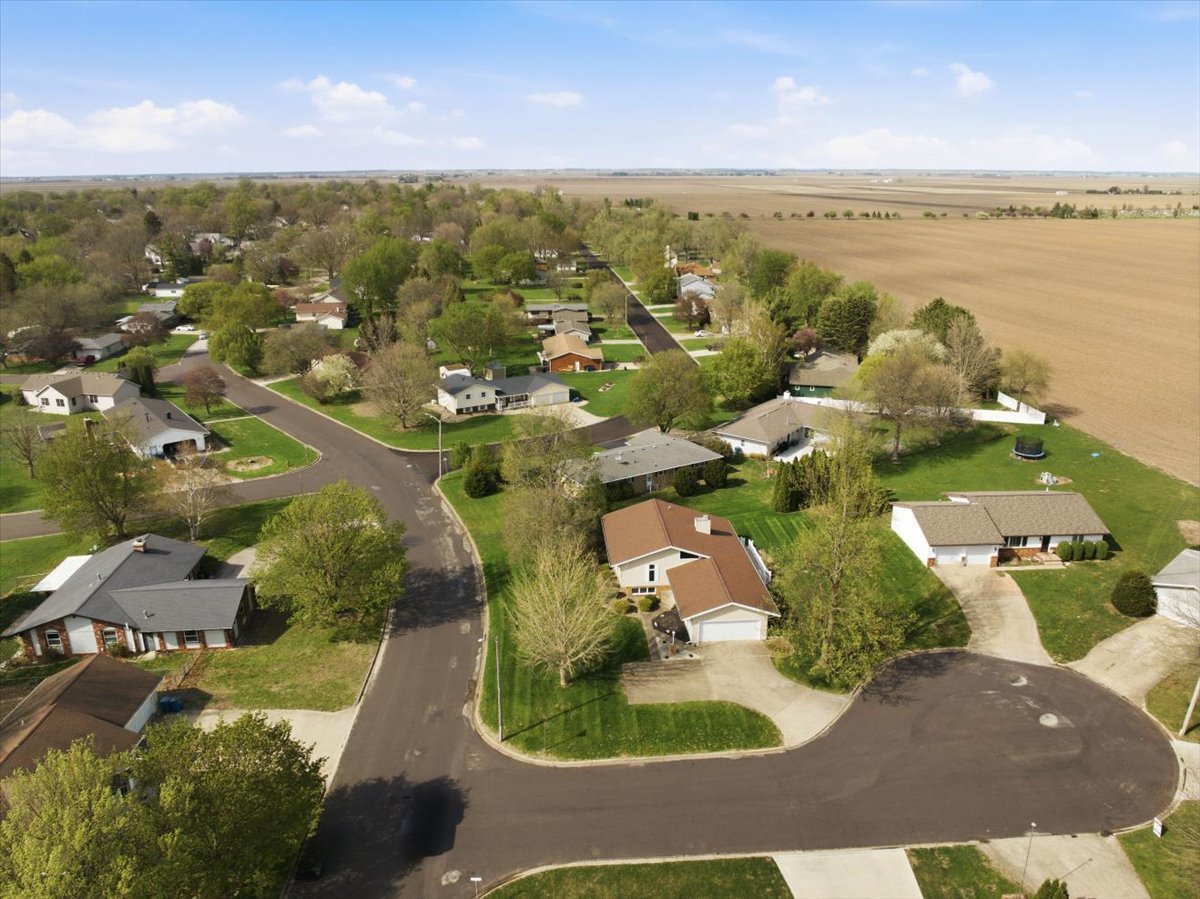 504 S School Street, Minier, IL 61759