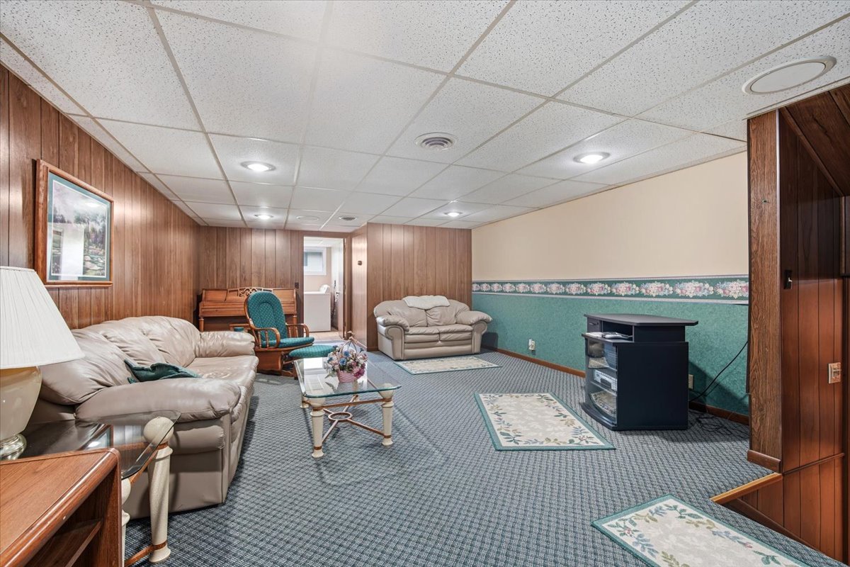 504 S School Street, Minier, IL 61759