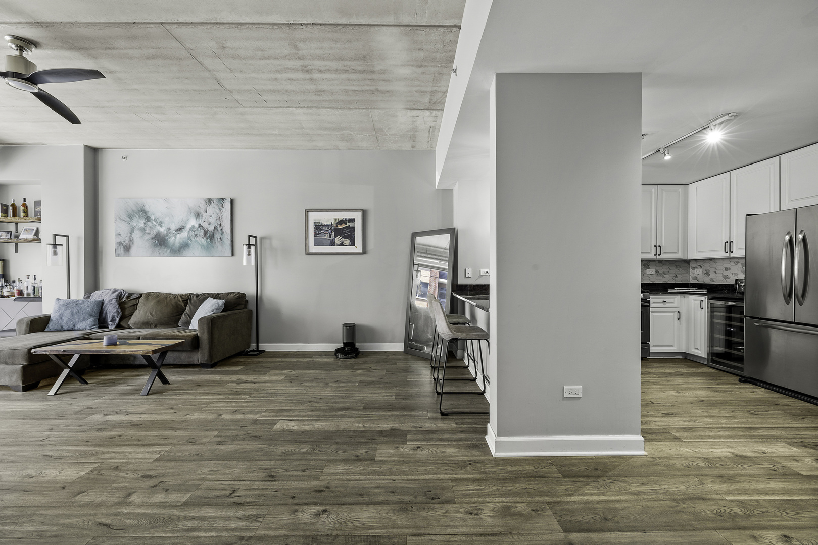 845 N Kingsbury Street #412, Chicago, IL 60610