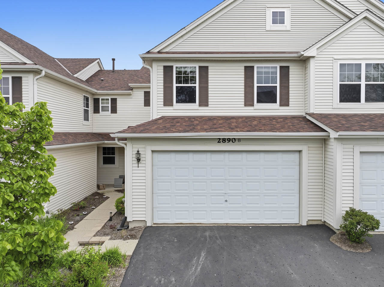 2890 Glacier Way #B, Wauconda, IL 60084