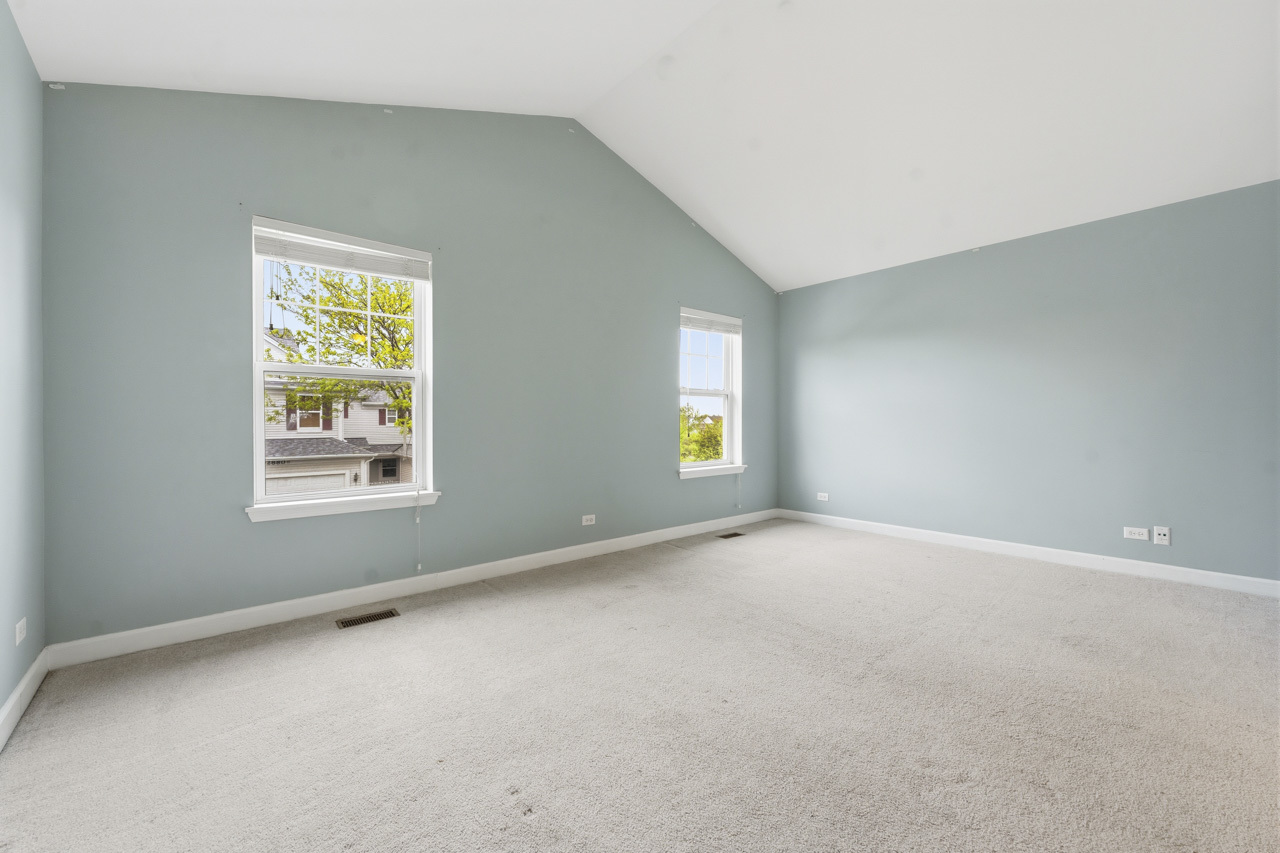 2890 Glacier Way #B, Wauconda, IL 60084
