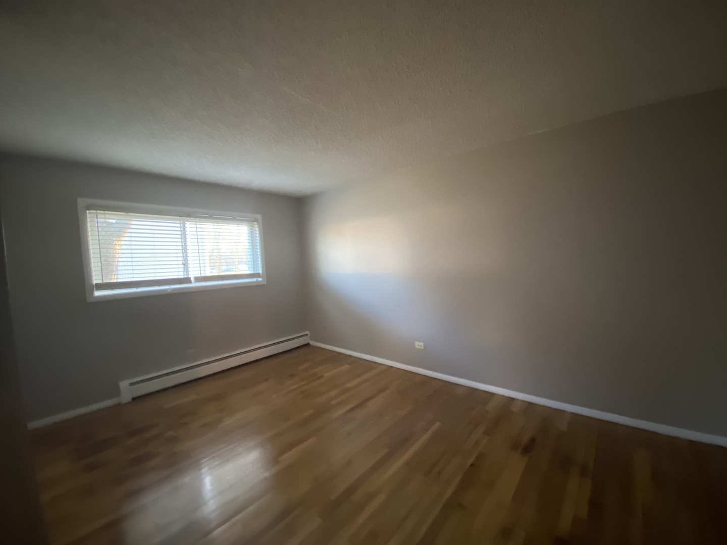 8994 Kennedy Drive #1B, Des Plaines, IL 60016