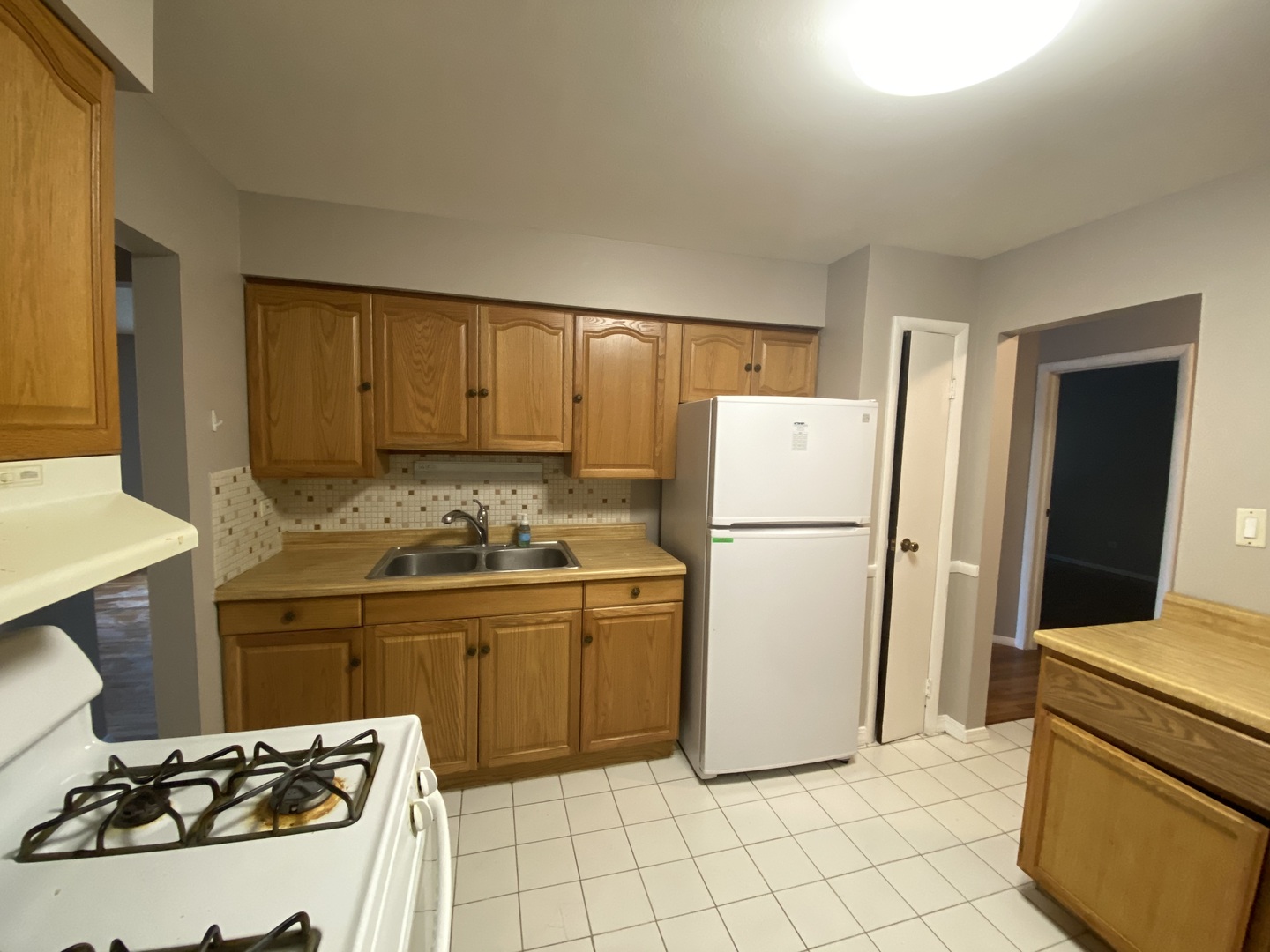 8994 Kennedy Drive #1B, Des Plaines, IL 60016