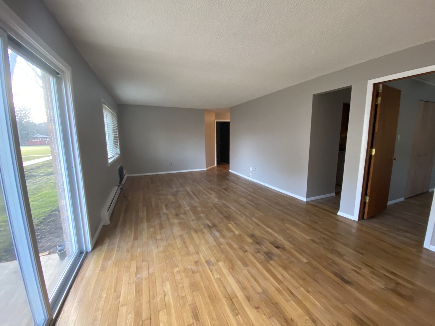 8994 Kennedy Drive #1B, Des Plaines, IL 60016