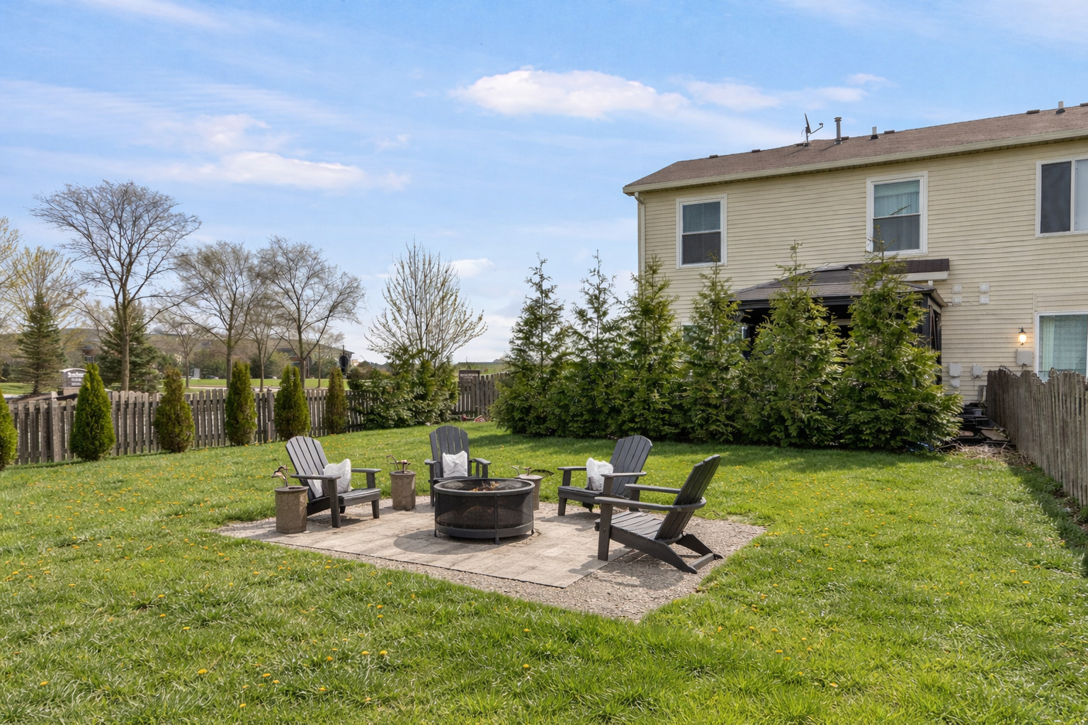 672 Edward Drive, Romeoville, IL 60446