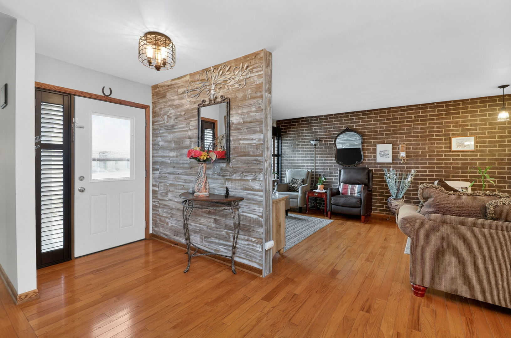 2S661 Marie Curie Lane, Warrenville, IL 60555