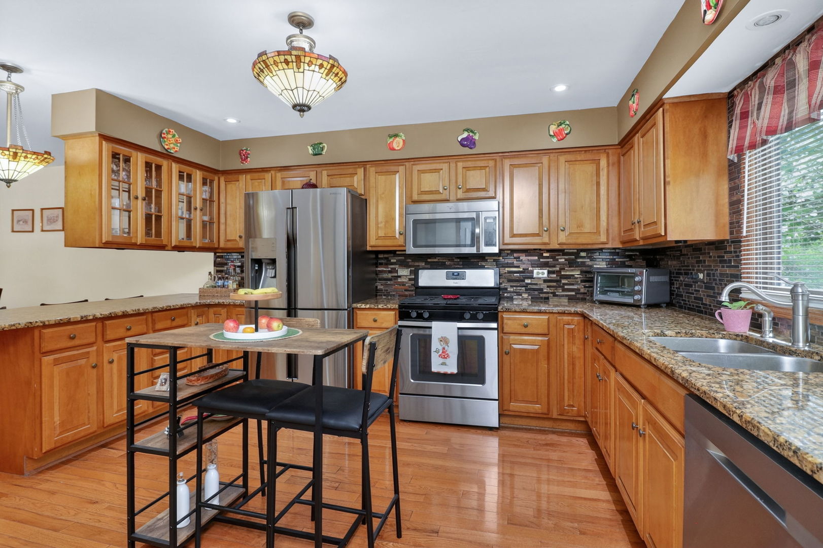 2S661 Marie Curie Lane, Warrenville, IL 60555