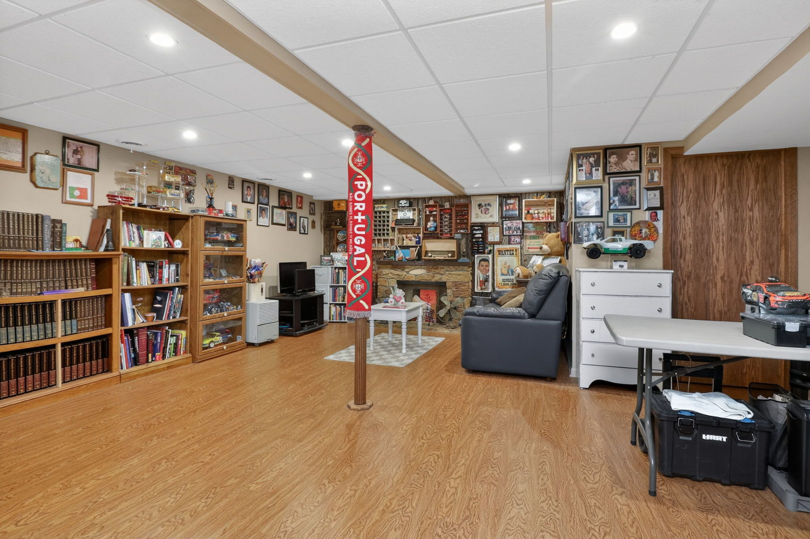 2S661 Marie Curie Lane, Warrenville, IL 60555