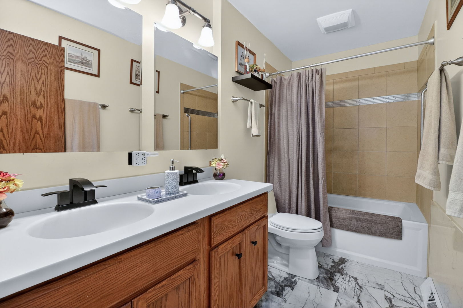 2S661 Marie Curie Lane, Warrenville, IL 60555