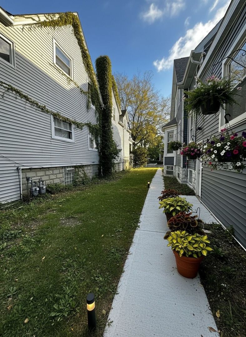 62 W 113th Street, Chicago, IL 60628