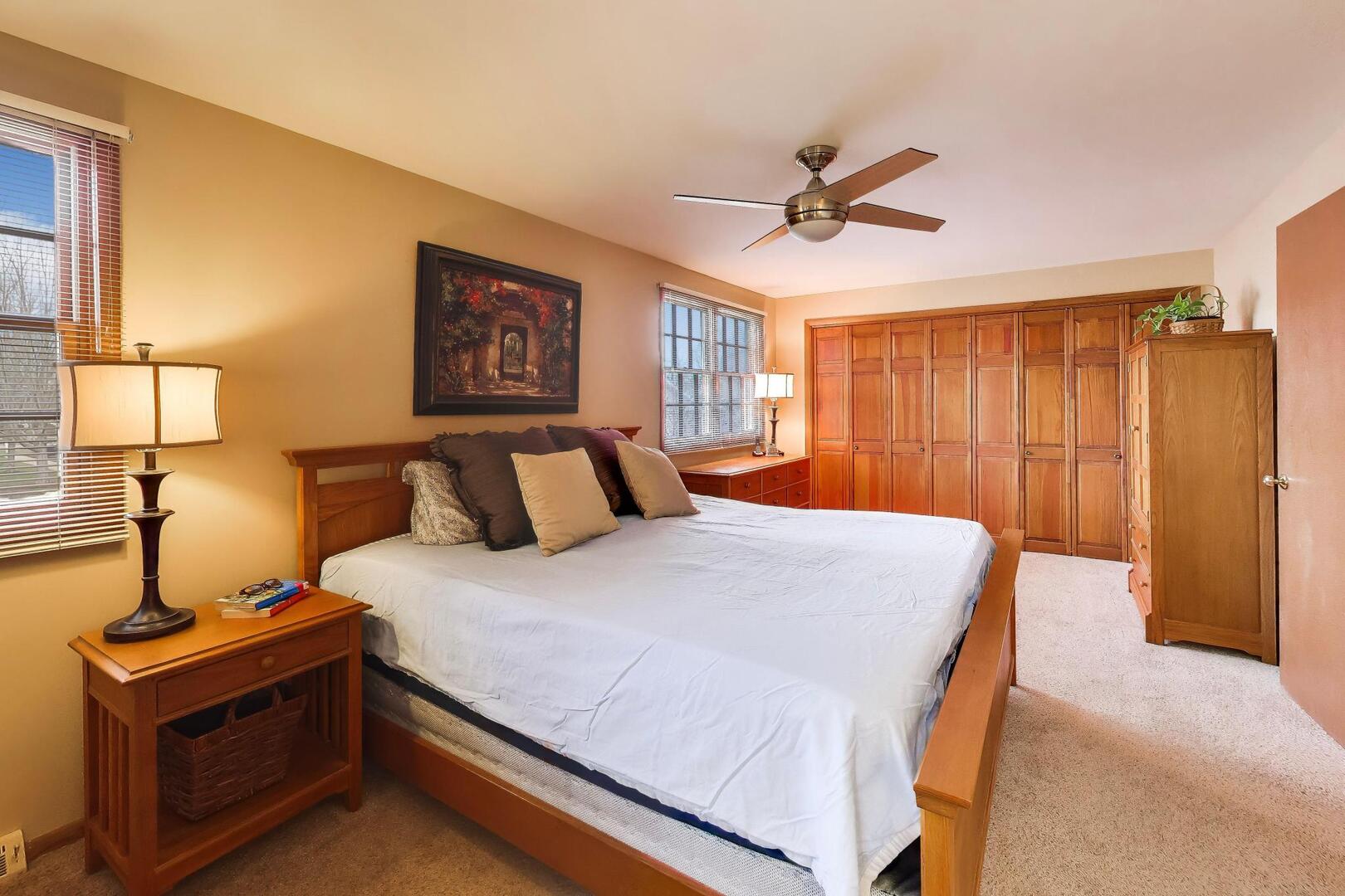 1606 N Pine Avenue, Arlington Heights, IL 60004