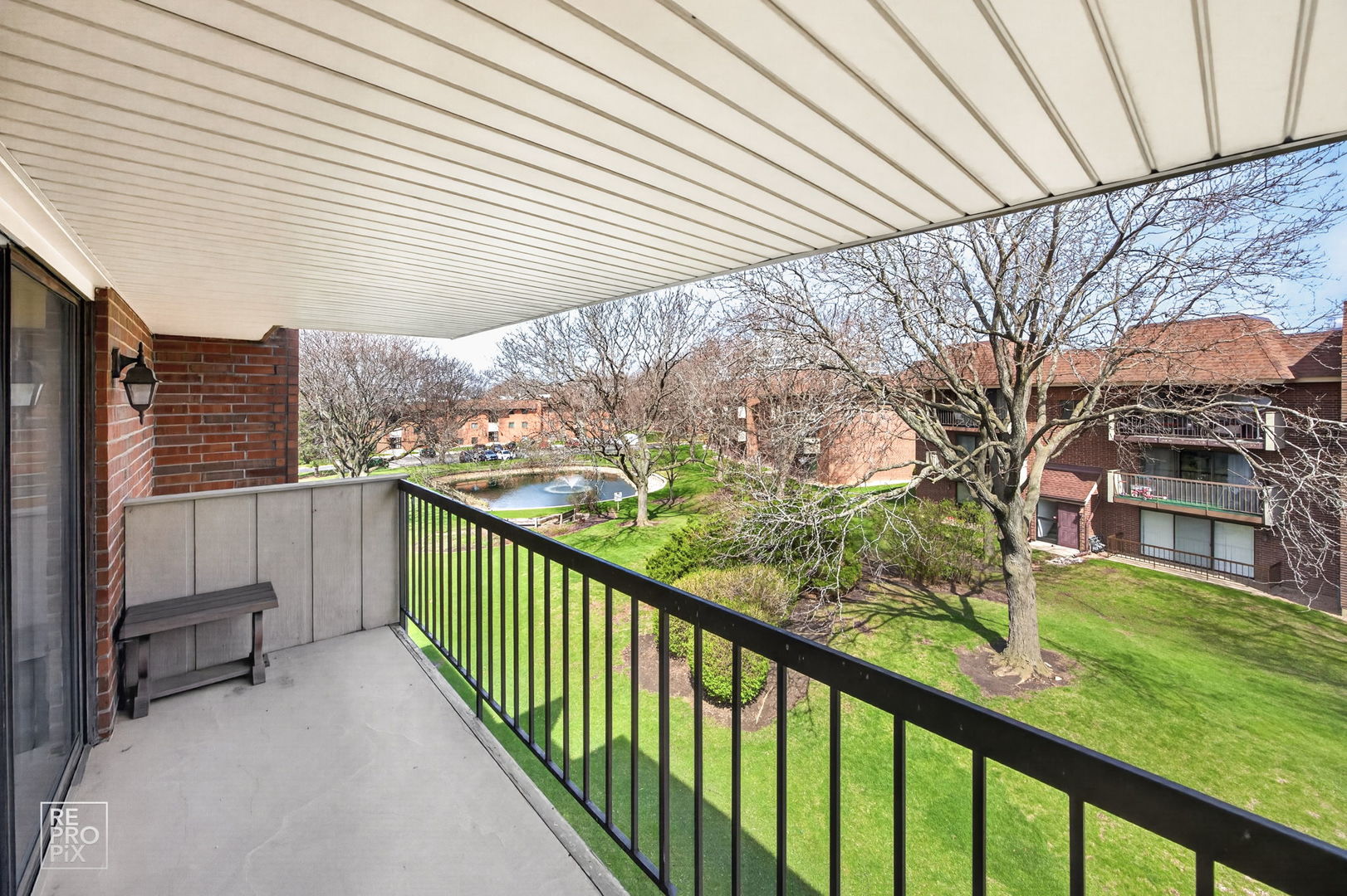 210 E Fountainview Lane #3A, Lombard, IL 60148