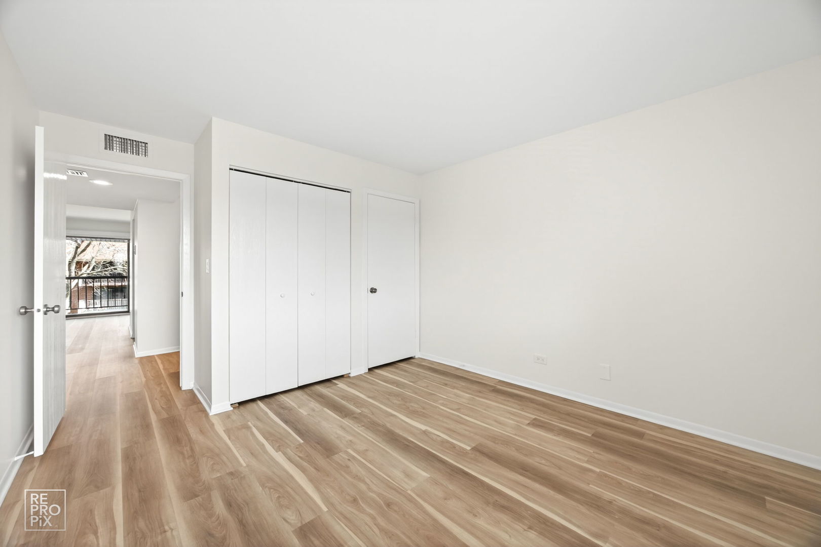 210 E Fountainview Lane #3A, Lombard, IL 60148