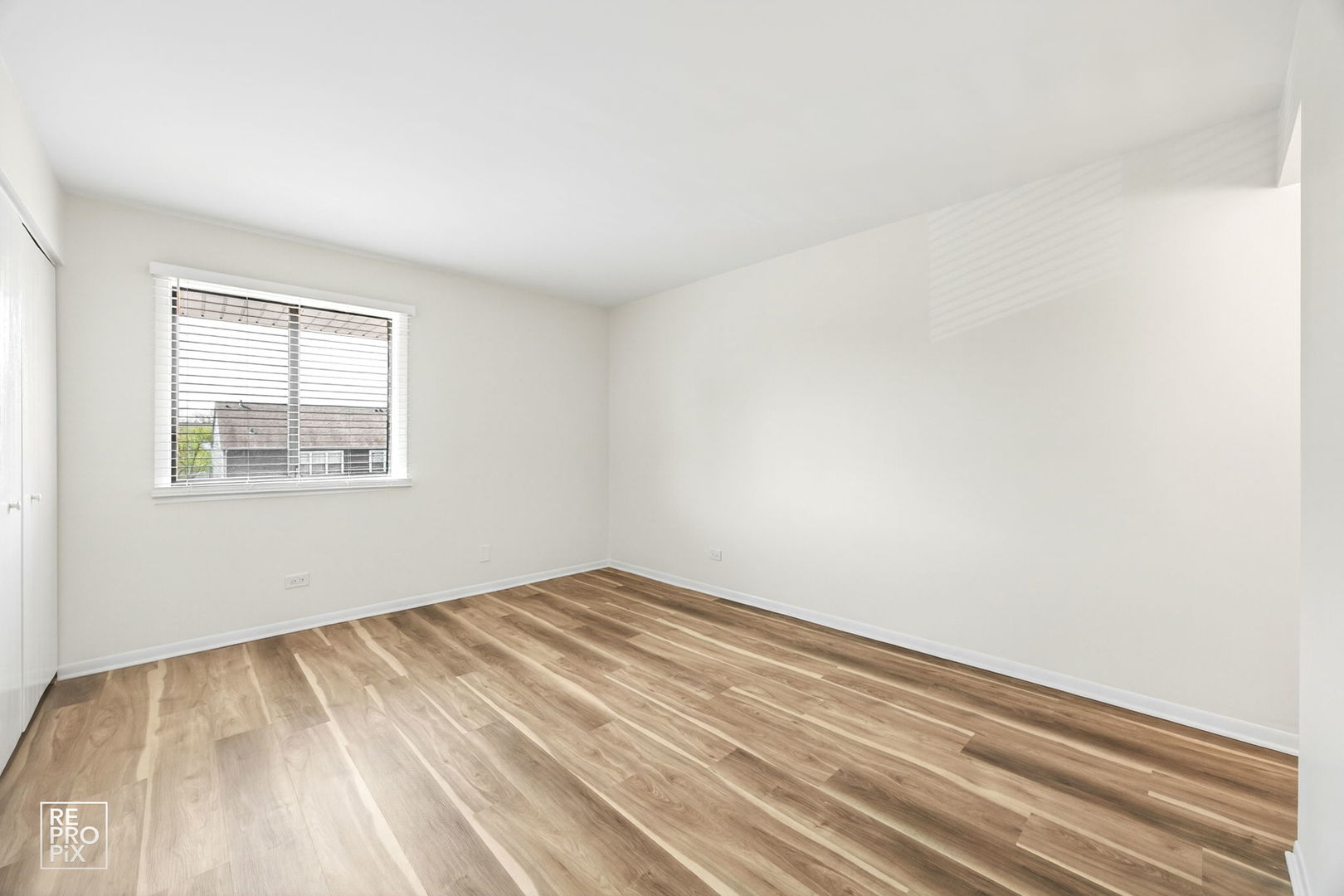 210 E Fountainview Lane #3A, Lombard, IL 60148