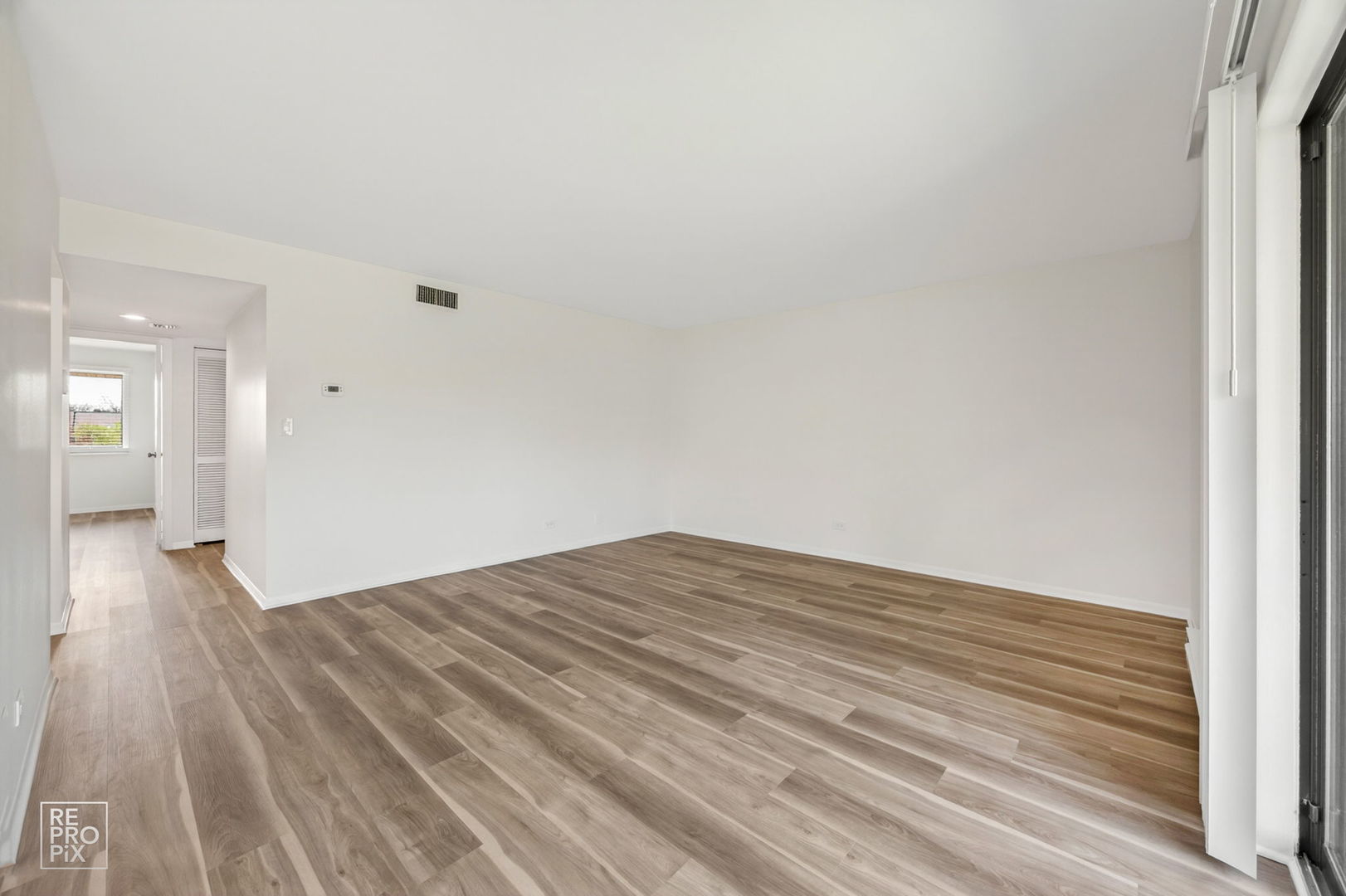 210 E Fountainview Lane #3A, Lombard, IL 60148