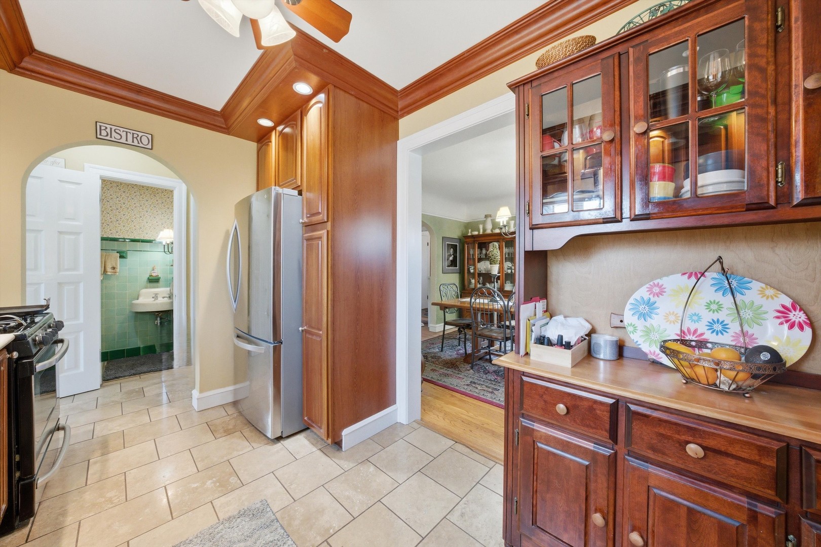 9011 S Leavitt Street, Chicago, IL 60643