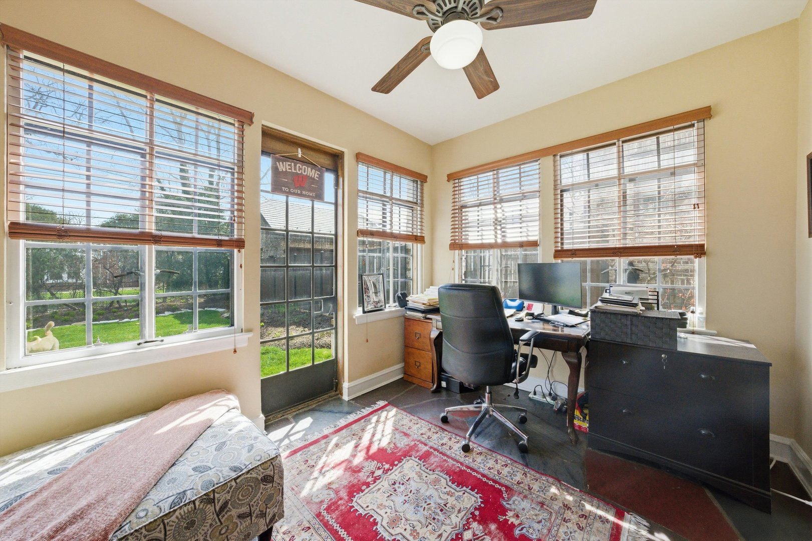 9011 S Leavitt Street, Chicago, IL 60643