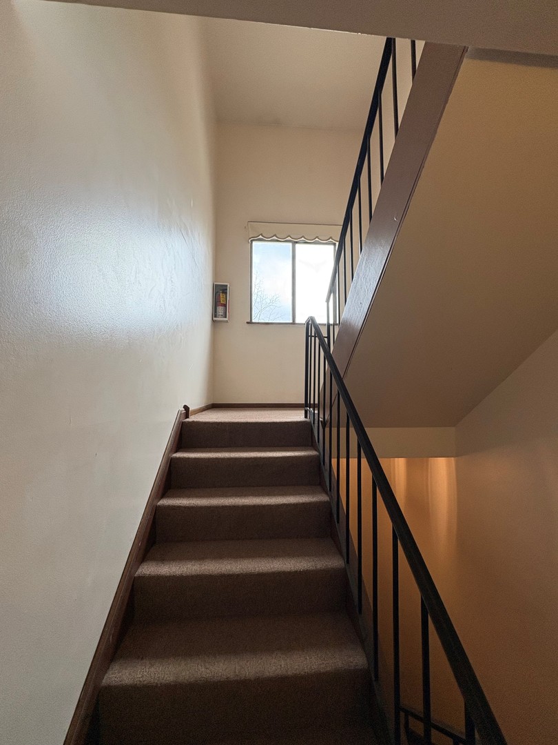 812-820 Perry Drive, Mundelein, IL 60060