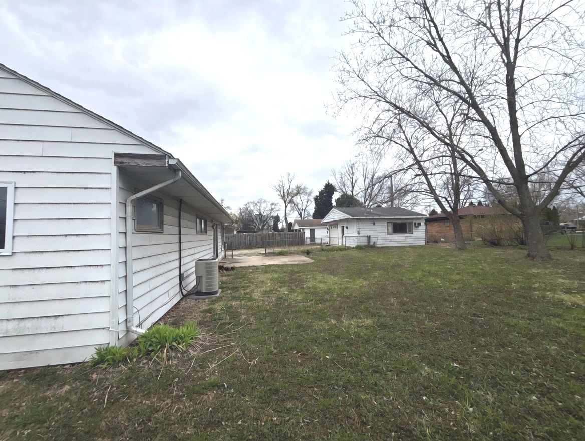 17W452 BUTTERFIELD Road, Villa Park, IL 60181