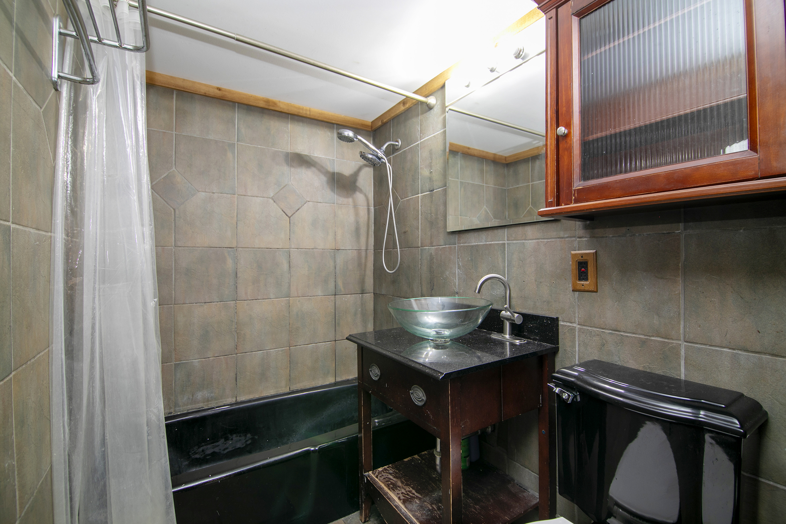 9608 W Higgins Road #2c, Rosemont, IL 60018