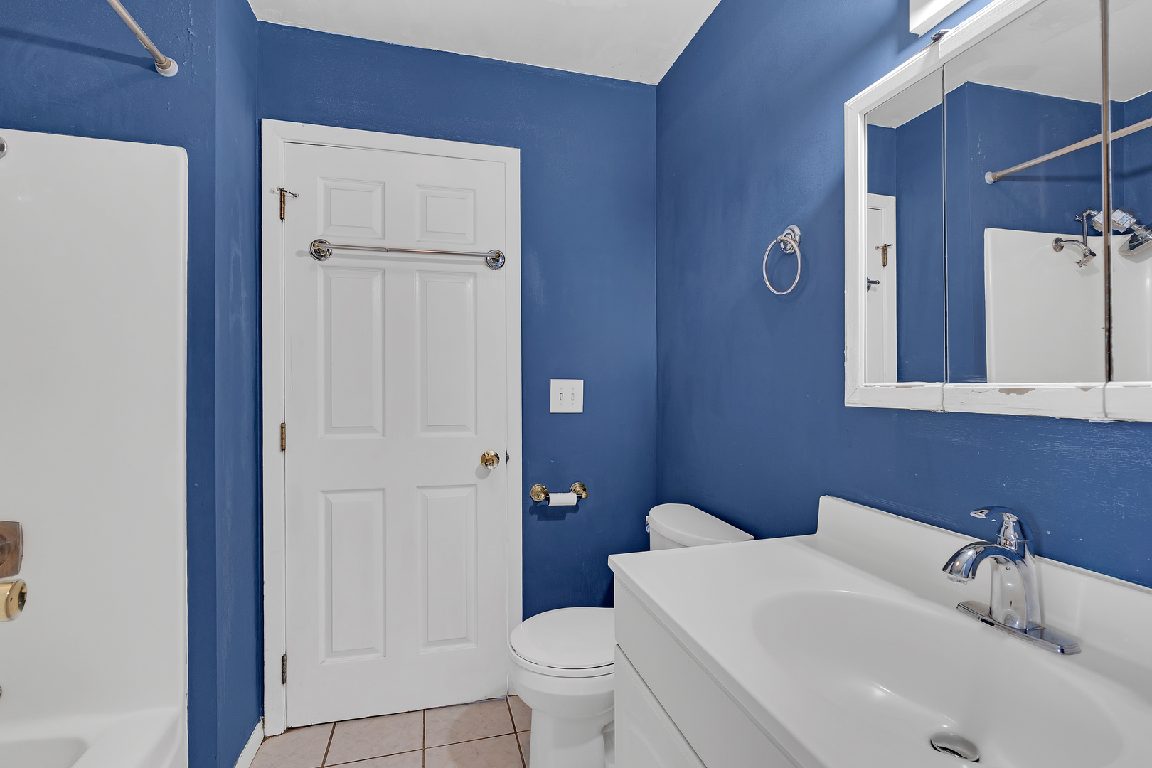 523 Alton Court, Carol Stream, IL 60188