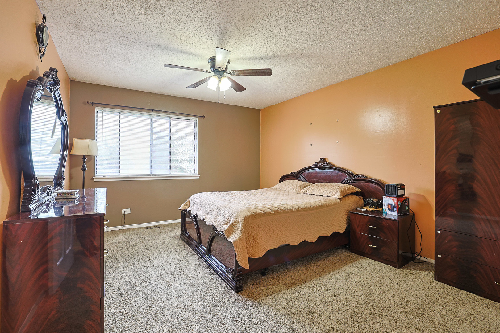 4453 BELL Lane, Hanover Park, IL 60133