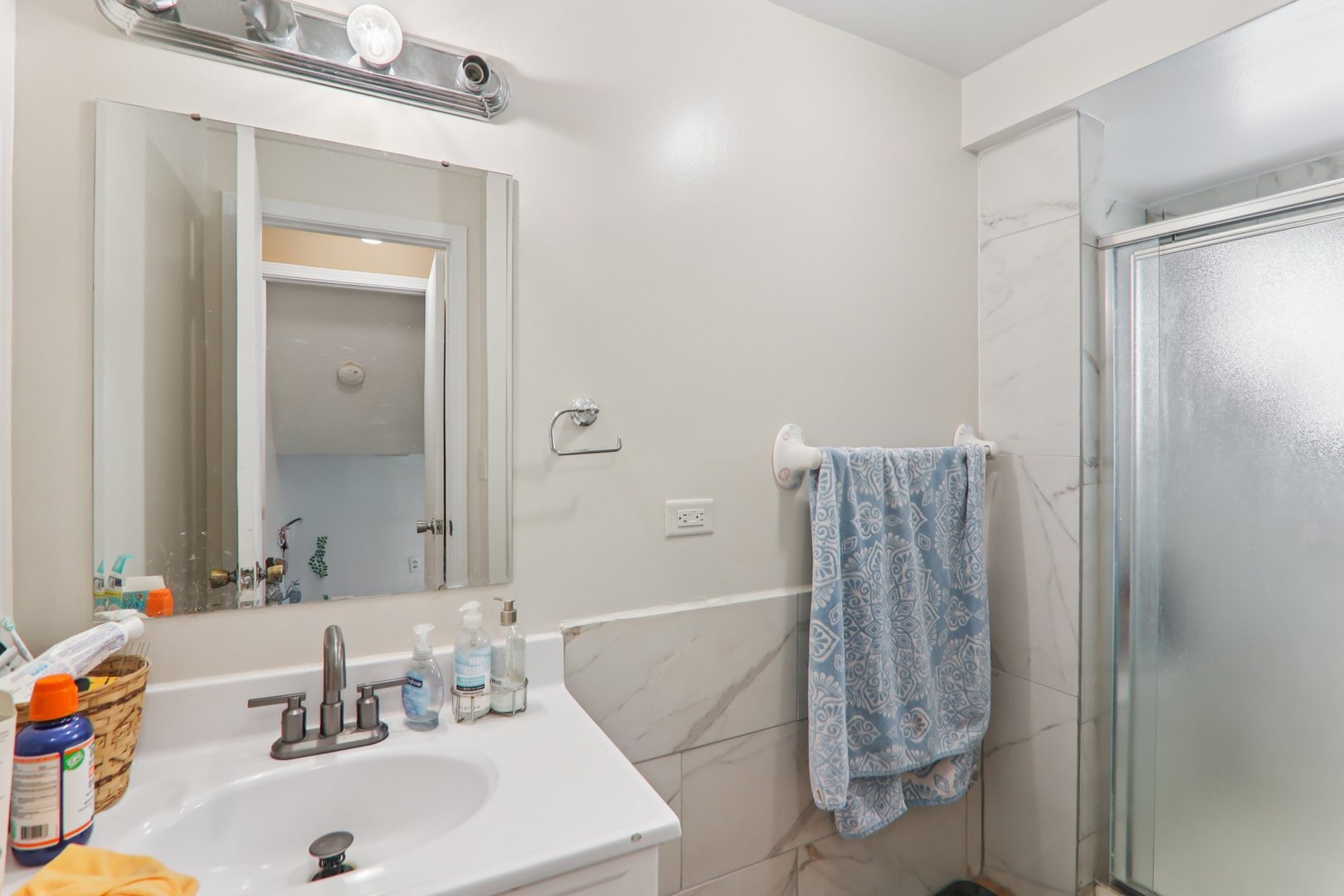 262 S WESTON Avenue, Elgin, IL 60123