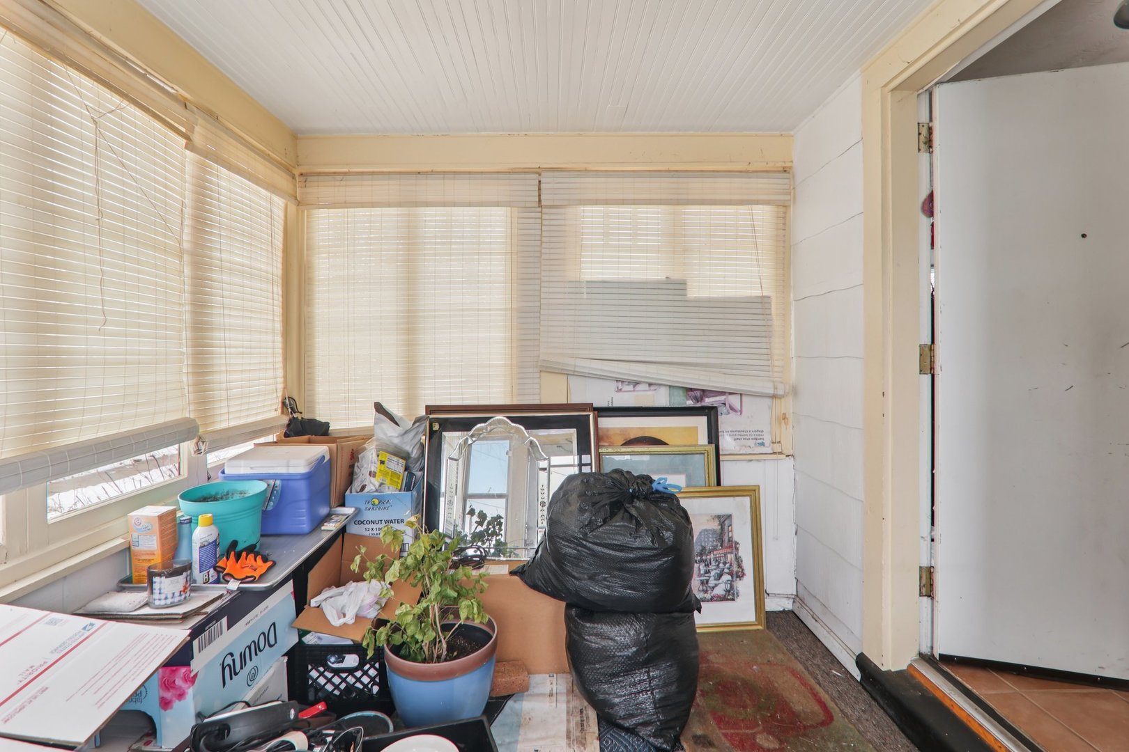 262 S WESTON Avenue, Elgin, IL 60123