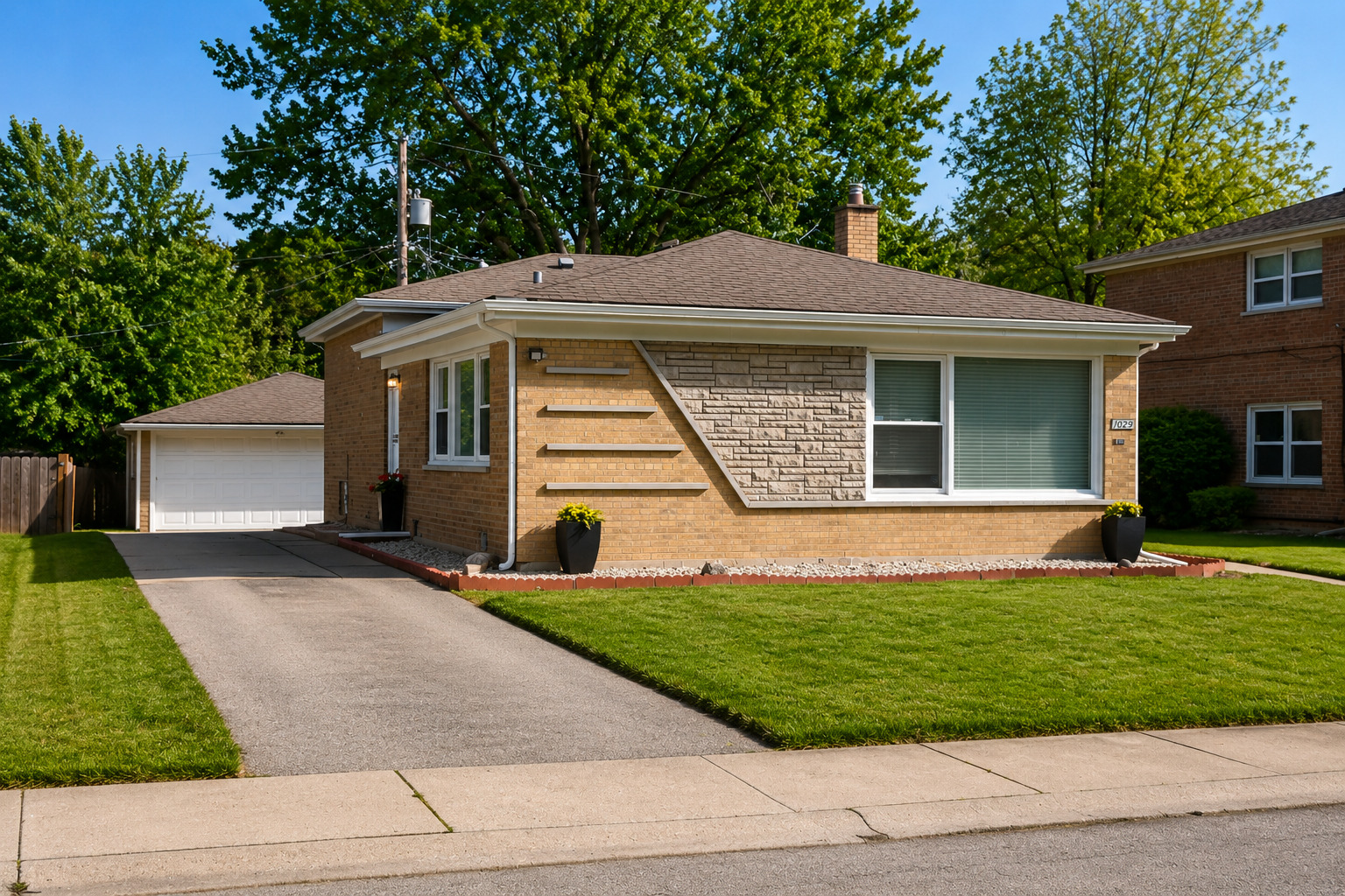 1029 Riverview Drive, South Holland, IL 60473