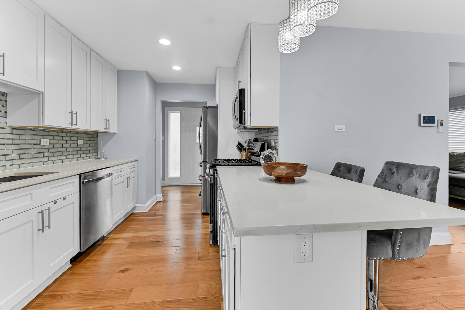 1029 Riverview Drive, South Holland, IL 60473