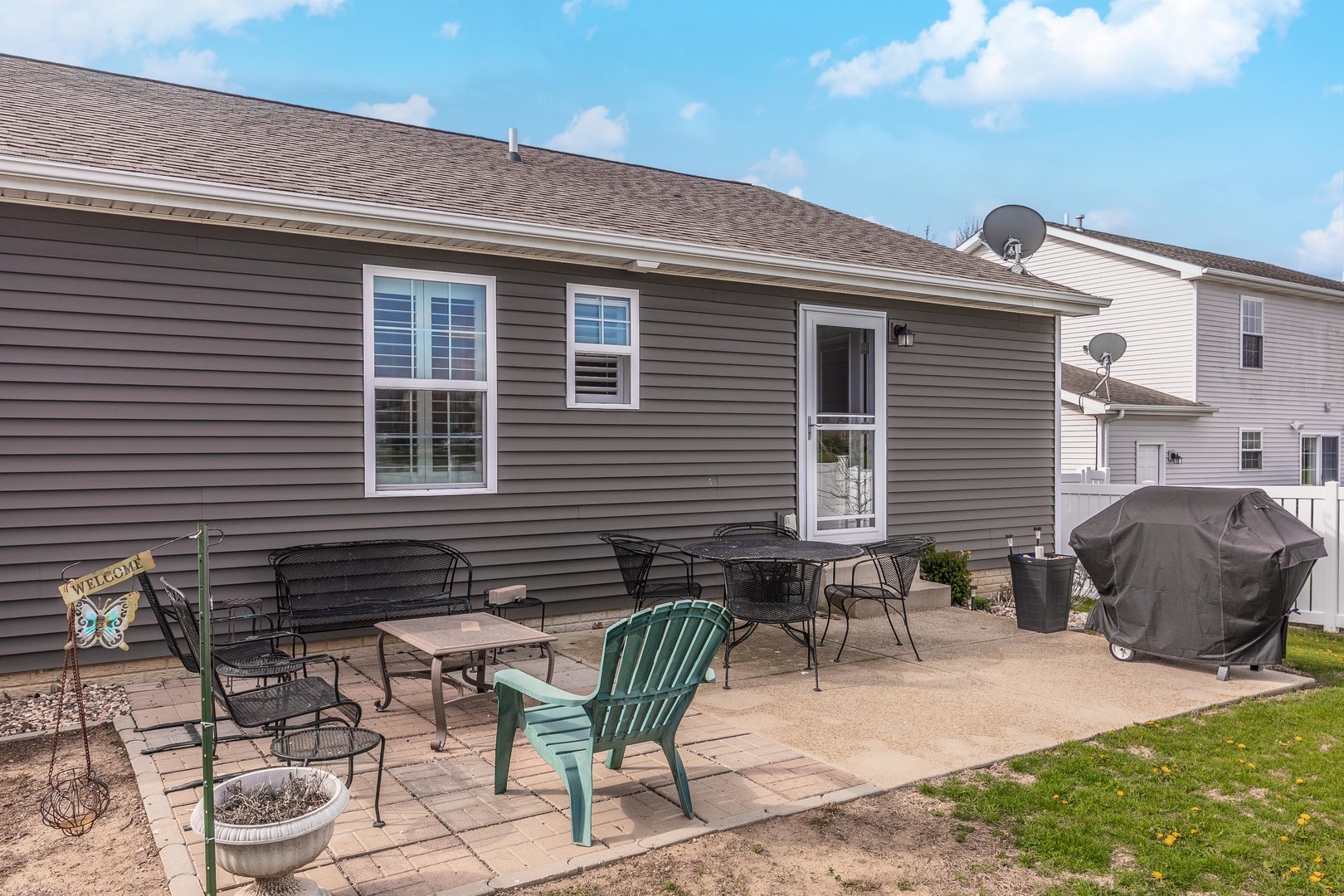 212 Springdale Avenue, Bloomington, IL 61704