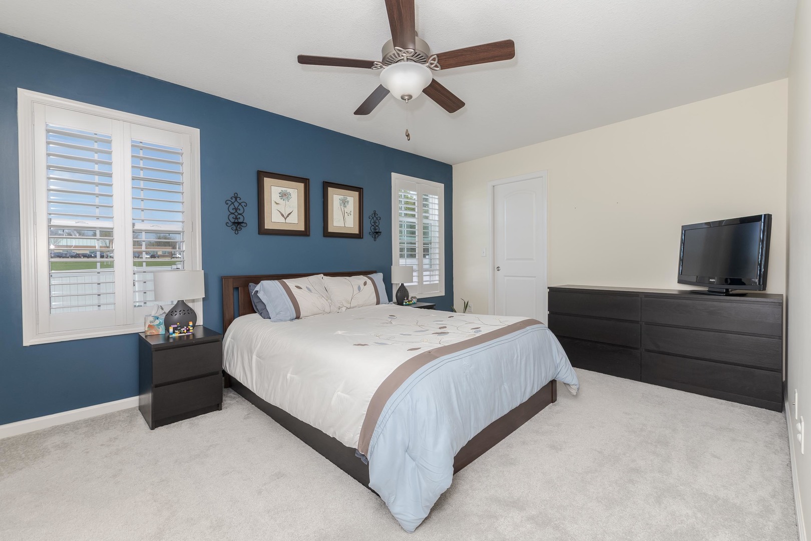 212 Springdale Avenue, Bloomington, IL 61704