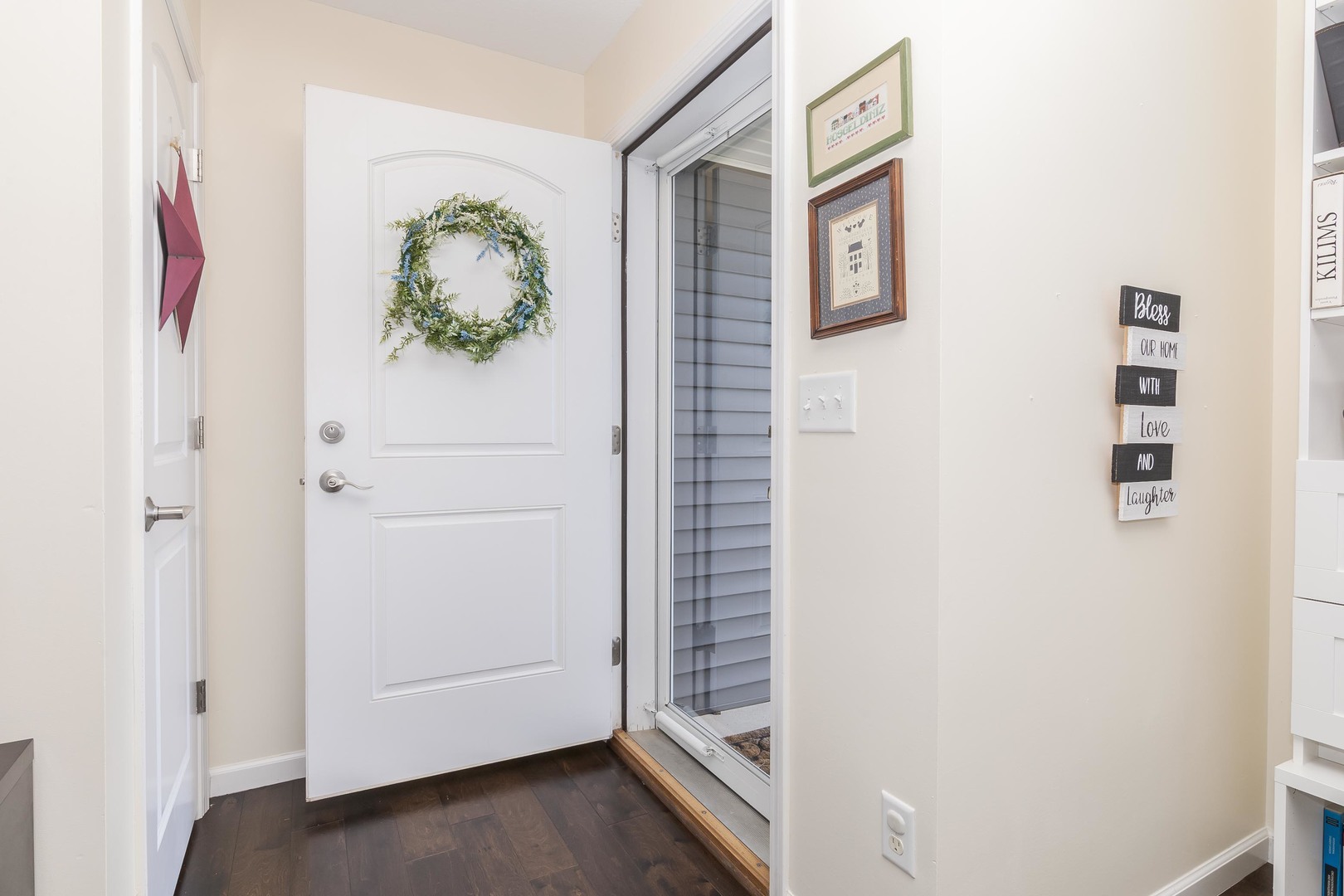 212 Springdale Avenue, Bloomington, IL 61704