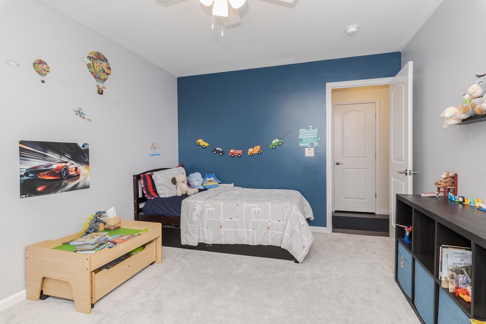 212 Springdale Avenue, Bloomington, IL 61704