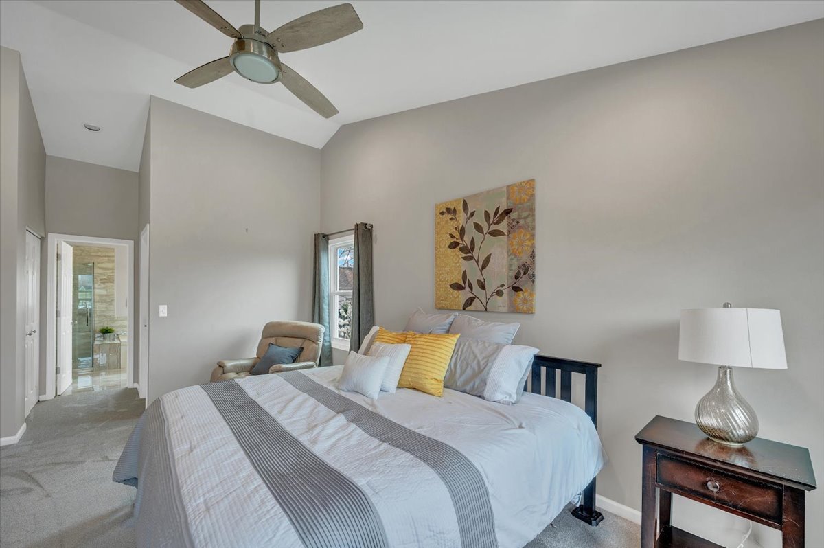 1355 Beckett Lane, Schaumburg, IL 60173