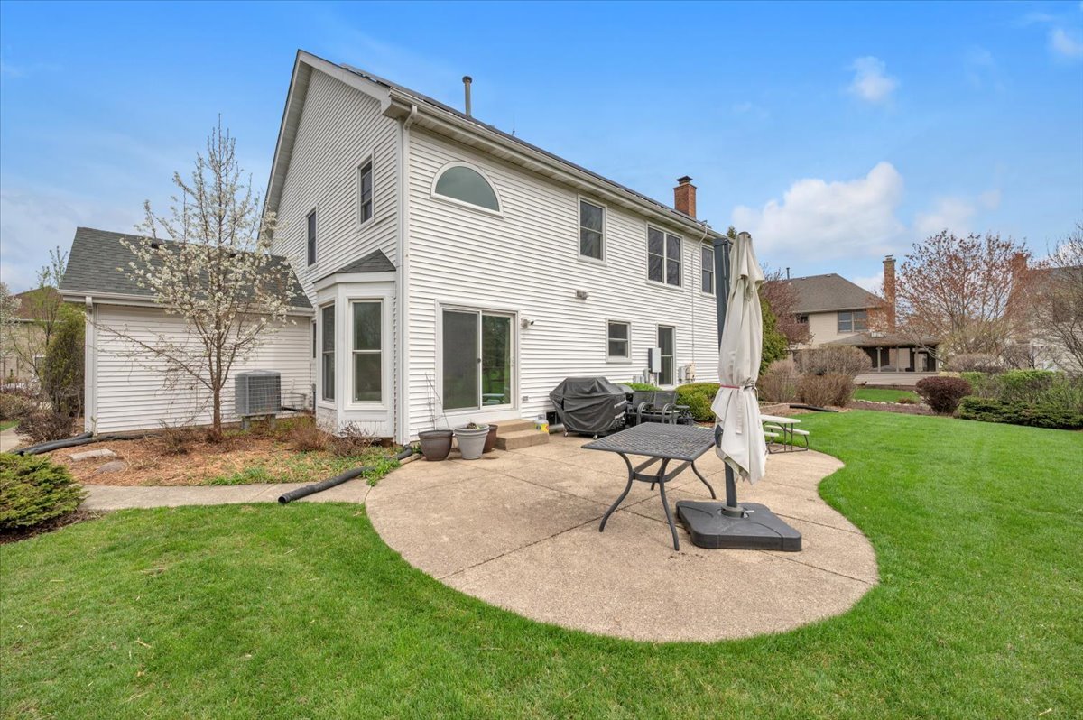 1355 Beckett Lane, Schaumburg, IL 60173