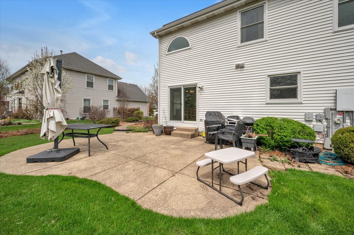 1355 Beckett Lane, Schaumburg, IL 60173