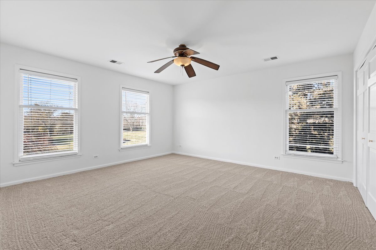 2321 Steeple Chase Circle, Libertyville, IL 60048