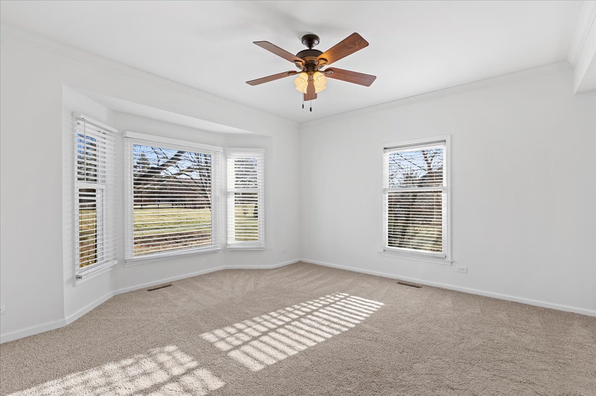 2321 Steeple Chase Circle, Libertyville, IL 60048