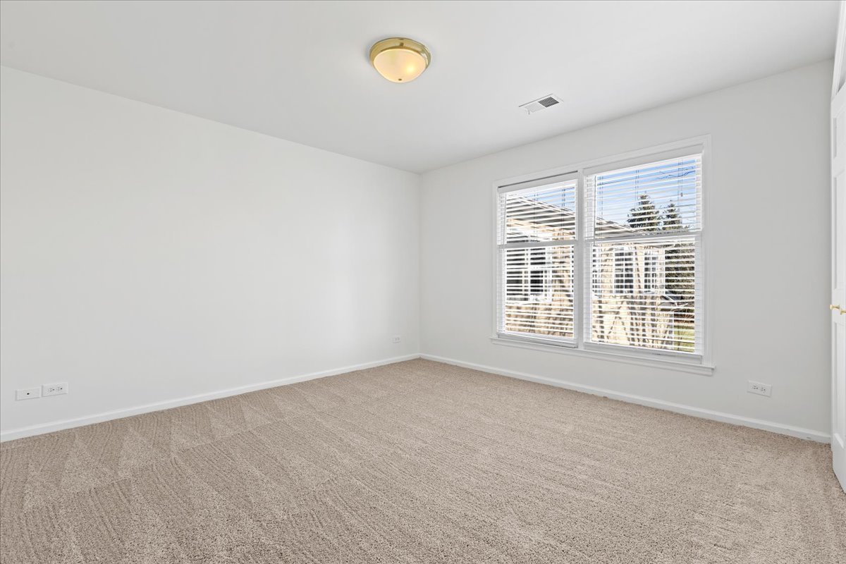 2321 Steeple Chase Circle, Libertyville, IL 60048