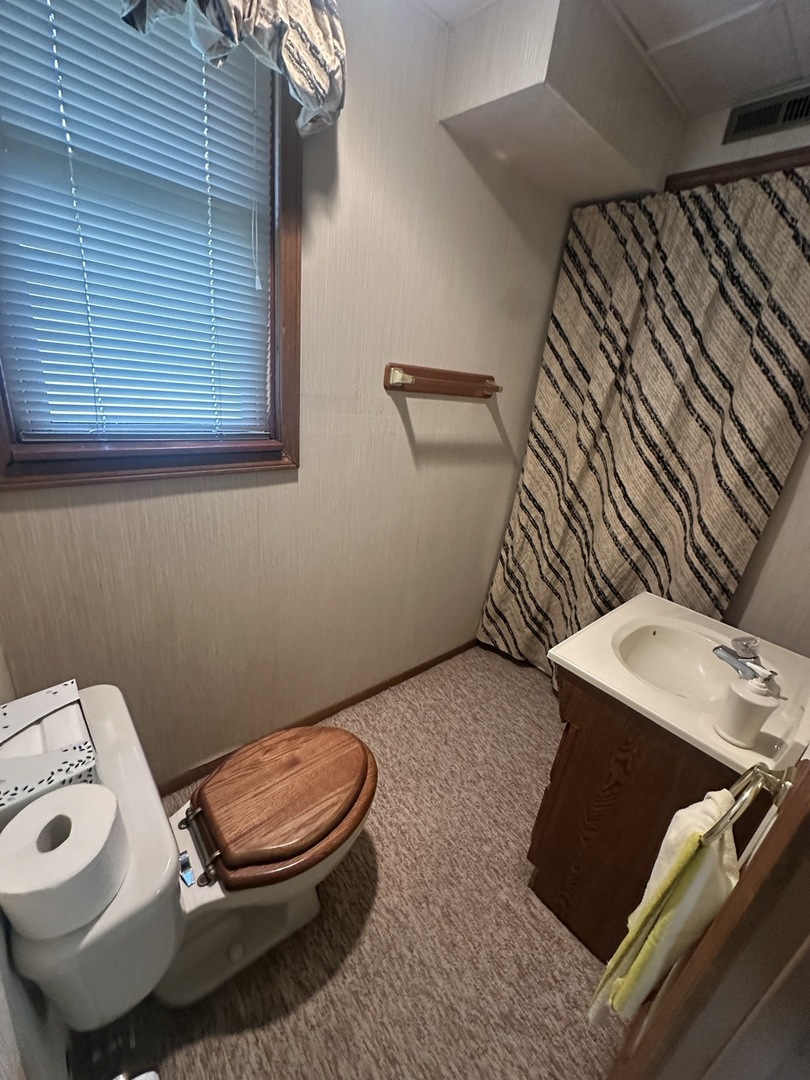 26372 W Prospect Avenue, Antioch, IL 60002