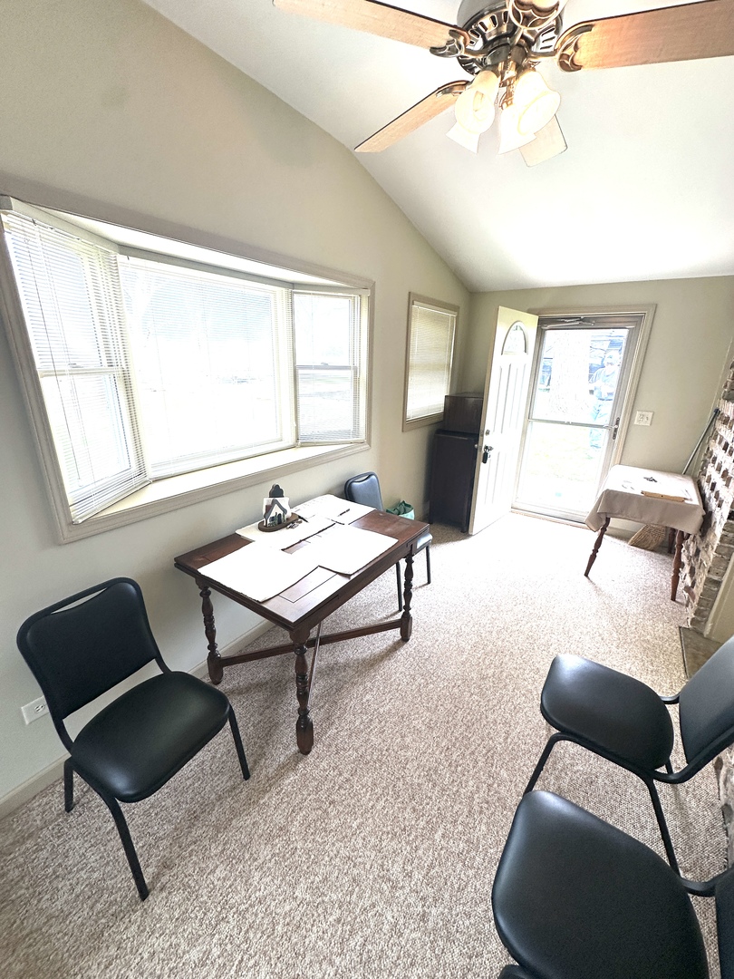 26372 W Prospect Avenue, Antioch, IL 60002