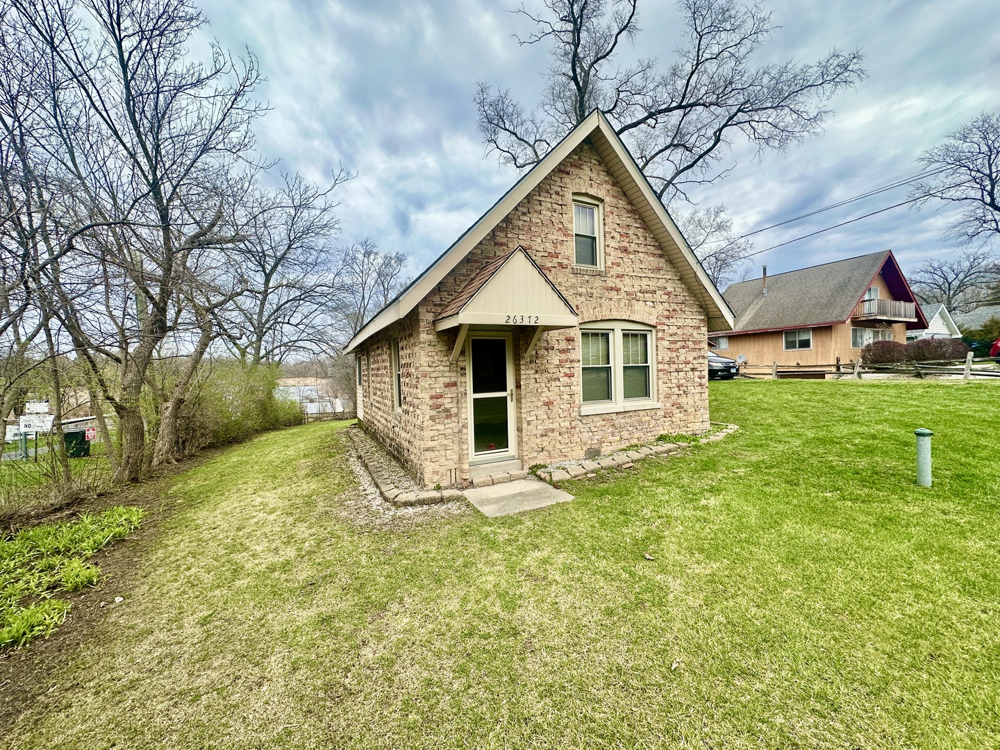 26372 W Prospect Avenue, Antioch, IL 60002