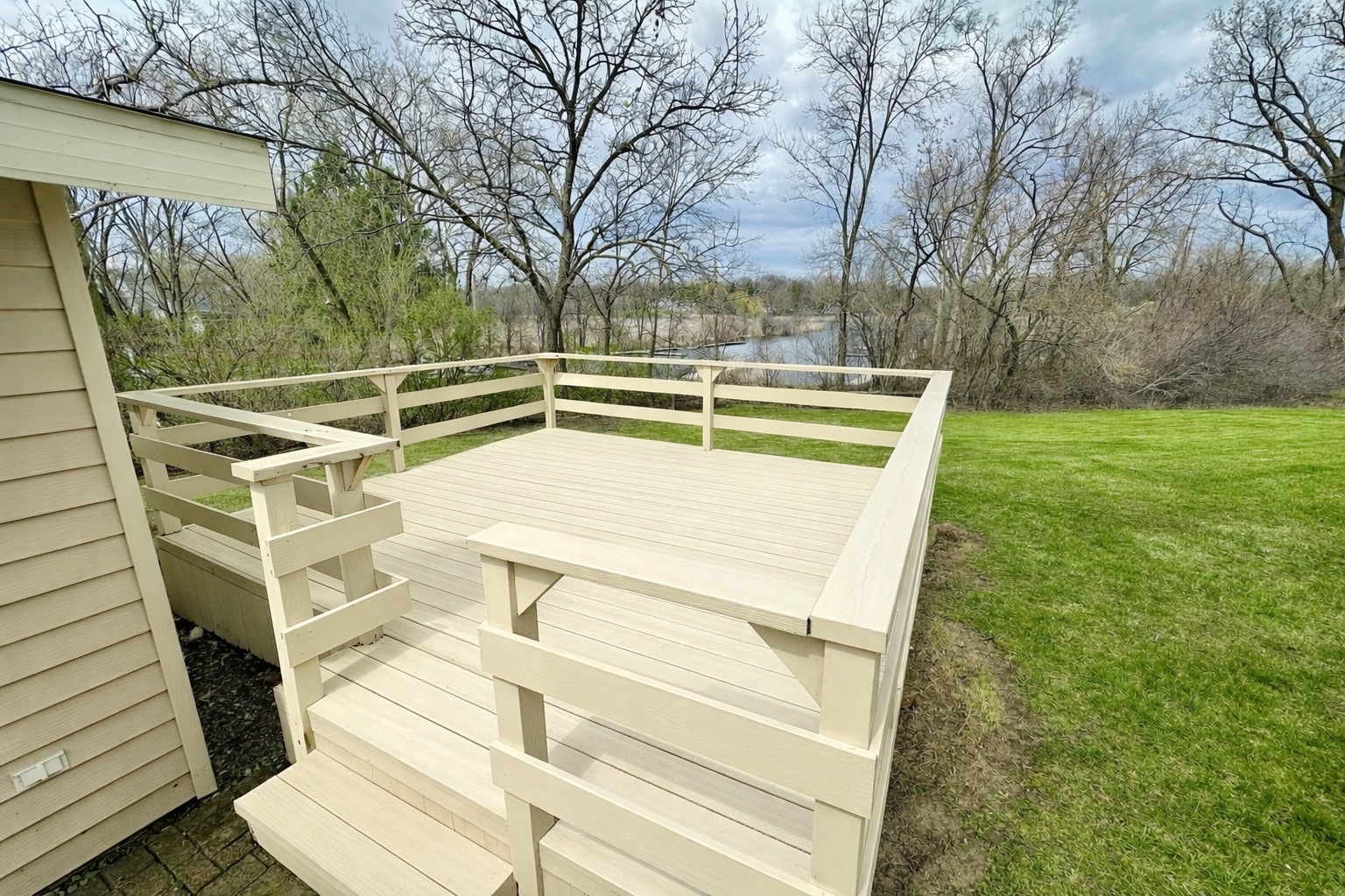 26372 W Prospect Avenue, Antioch, IL 60002