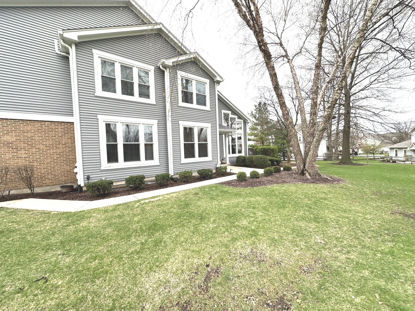 959 Heathrow Lane, Naperville, IL 60540