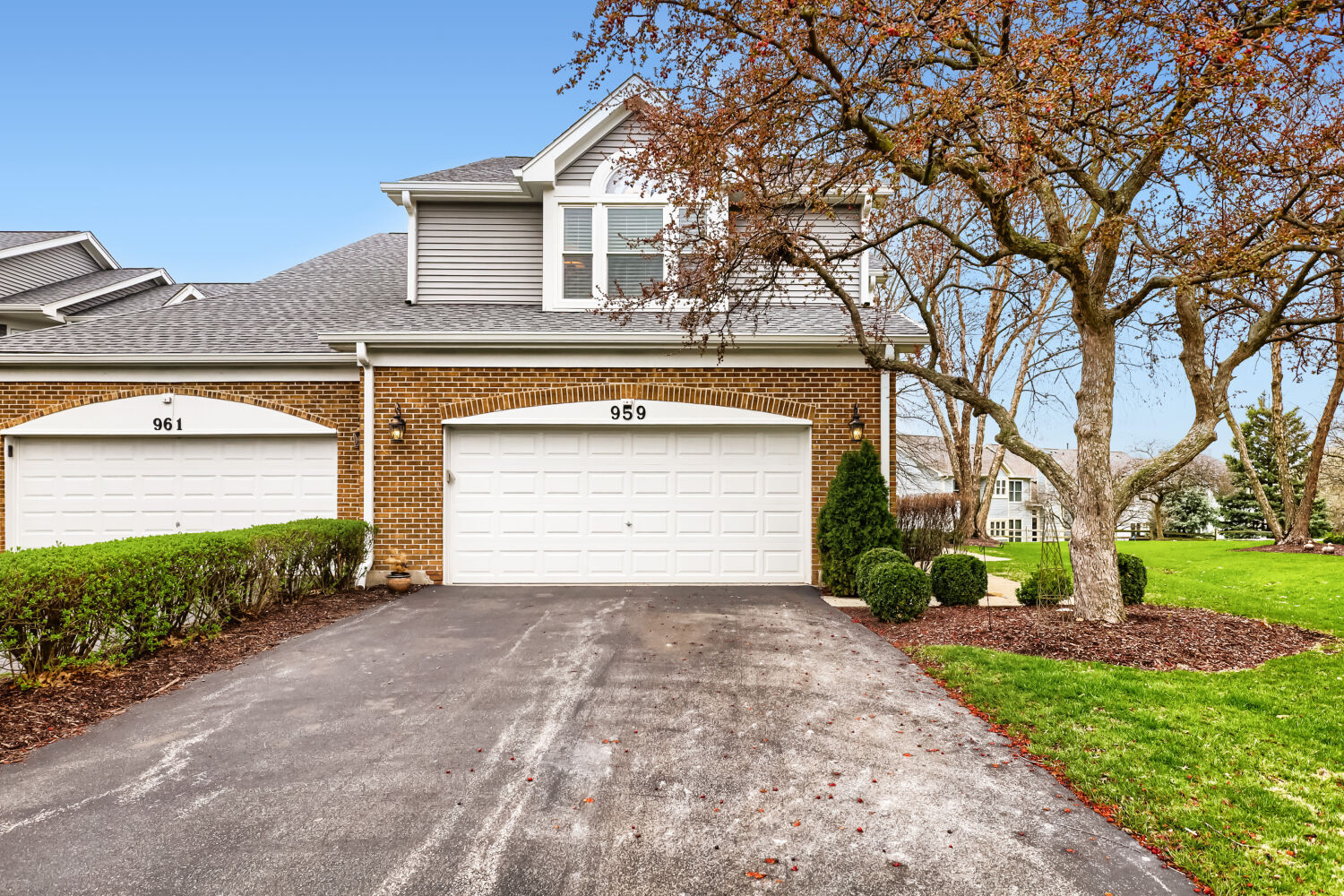 959 Heathrow Lane, Naperville, IL 60540