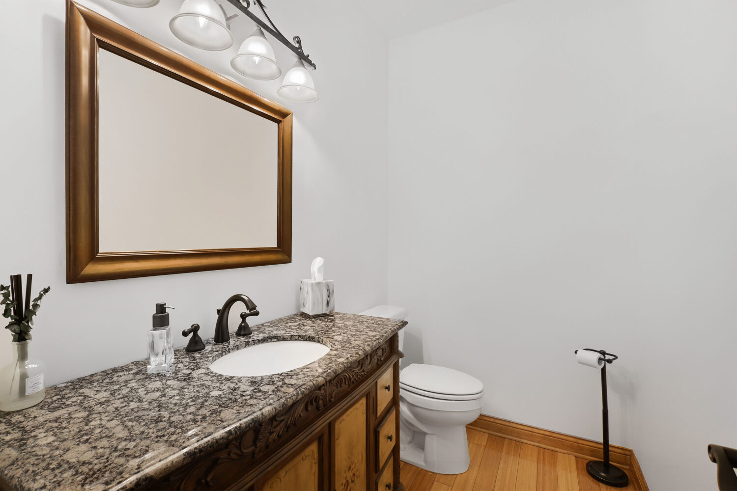 959 Heathrow Lane, Naperville, IL 60540